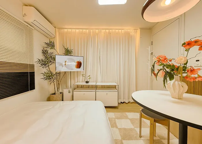 Hongdae & Mangwon Stay, 5min To Daeheung Stn ,gangnam 20mins, Itaewon,yongsan