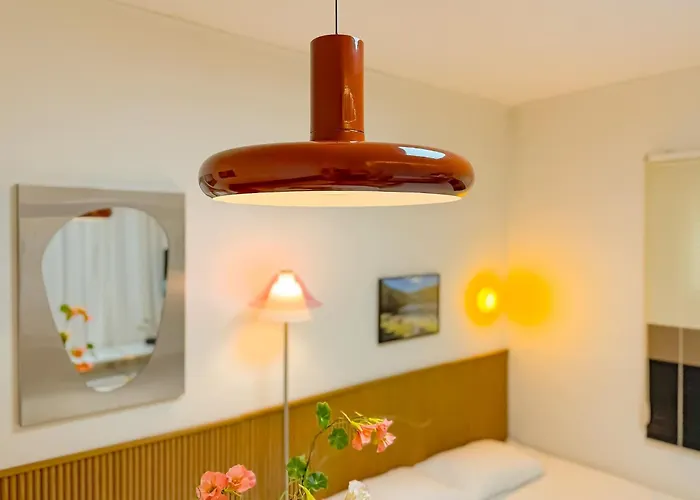 Hongdae & Mangwon Stay, 5min To Daeheung Stn ,gangnam 20mins, Itaewon,yongsan